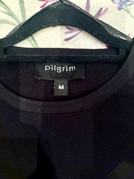 Pilgrim Women’s Black Knit Peplum Top Long Sleeve Round Neck Size M