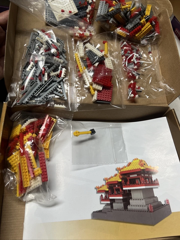 loz diamond block Daming Palace 740 Pieces . China - Image 2 of 4