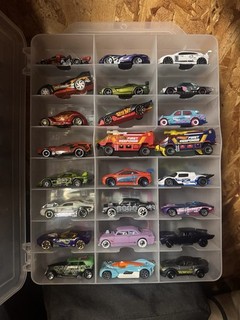 1/64 Hot Wheels/Matchbox Loose Diecast Lot of 120 Mixed