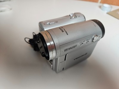 Sharp Viewcam Z Handheld MiniDV Camcorder VL-Z5 Battery Untested For Parts