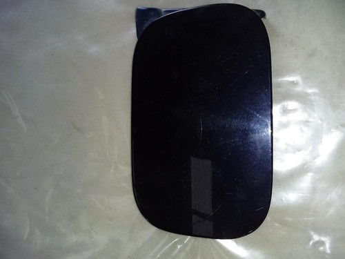 AUDI A4 FUEL DOOR / FILLER B6 07/01-02/05 01 02 03 04 05
