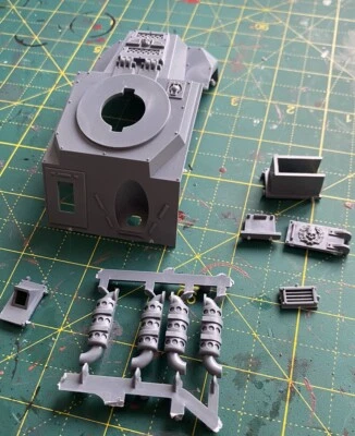 GAMES WORKSHOP Astra militarum Leman Russ Tank Top Hull B Warhammer 40000