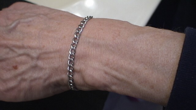 Solid  925 Sterling Silver Twisted Bracelet - 7 i… - image 1