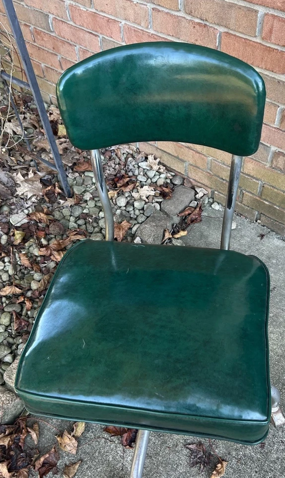 Vintage MCM 1960s Steelcase Grand Rapids Chair Green Rolling Chair - Image 2 of 4