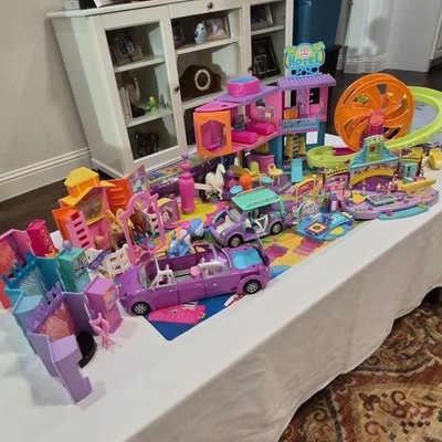 Polly Pocket Polly Hotel Doll Playset Lot w/ Dolls, Vehicles, Accessories 2005