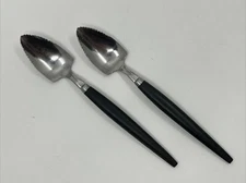 Set 2 Vintage CTTRA Japan Stainless Serrated Grapefruit Spoons Brown Handle MCM