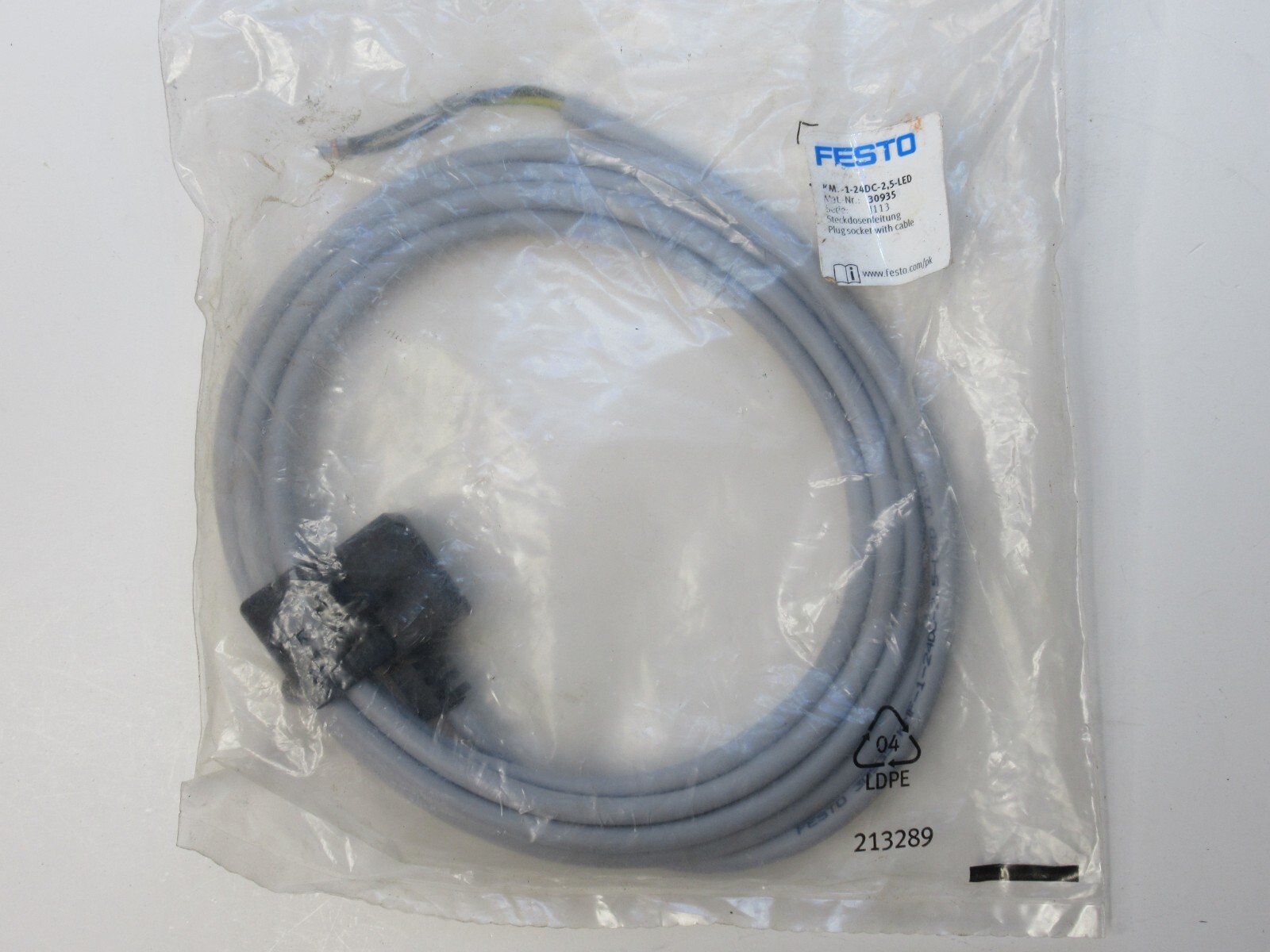 (NEW) FESTO KM-1-24DC-2,5-LED Led Plug Socket With Cable