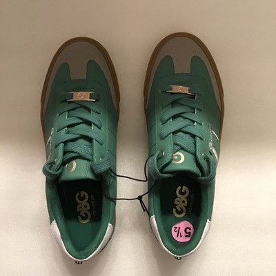 激レアG-RAP Casual-One Walking the Earth mqdefault.jpg