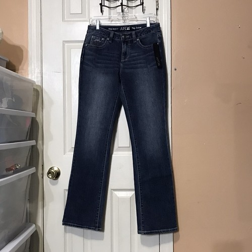 APT.9 Women's Baby Bootcut Jeans Curvy 