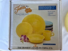 Fiestaware Sunflower 4 Piece Place Setting Dinner Salad Mug Bowl Homer Laughlin