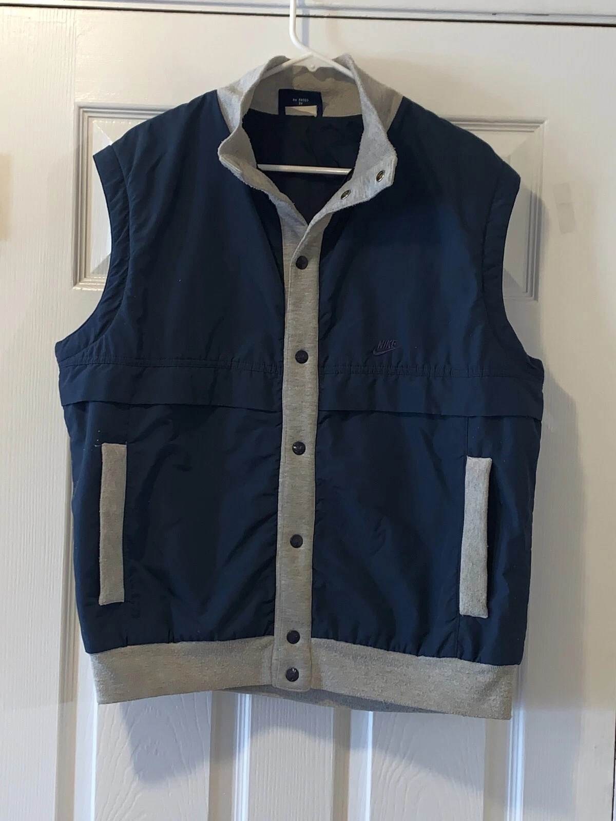 VINTAGE LARGE NIKE VEST BLUE & GRAY