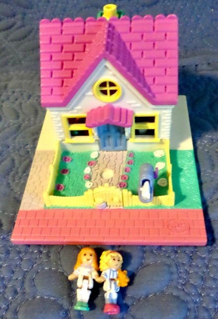 polly pocket cozy cottage