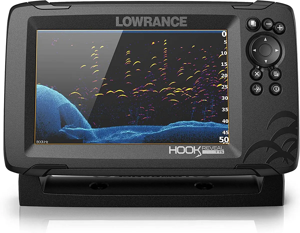 Lowrance Hook Reveal 7 Inch Fish Finders with Transducer, Plus Optional  Preloade