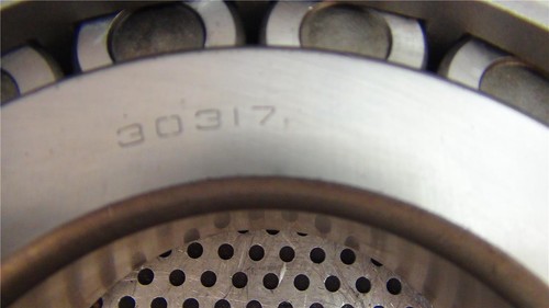 CR Bearings 30317 Tapered Roller Bearing - One Piece - New Never ...