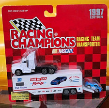 Racing Champions NASCAR Racing Team Transporter 1997 Semi, Trailer Car Set