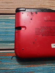 Nintendo 3DS XL Handheld Game Console . FOR PARTS ONLY
