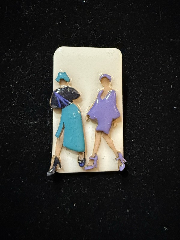 Vintage Designs By Lucinda Women Brooch - Original Sticker