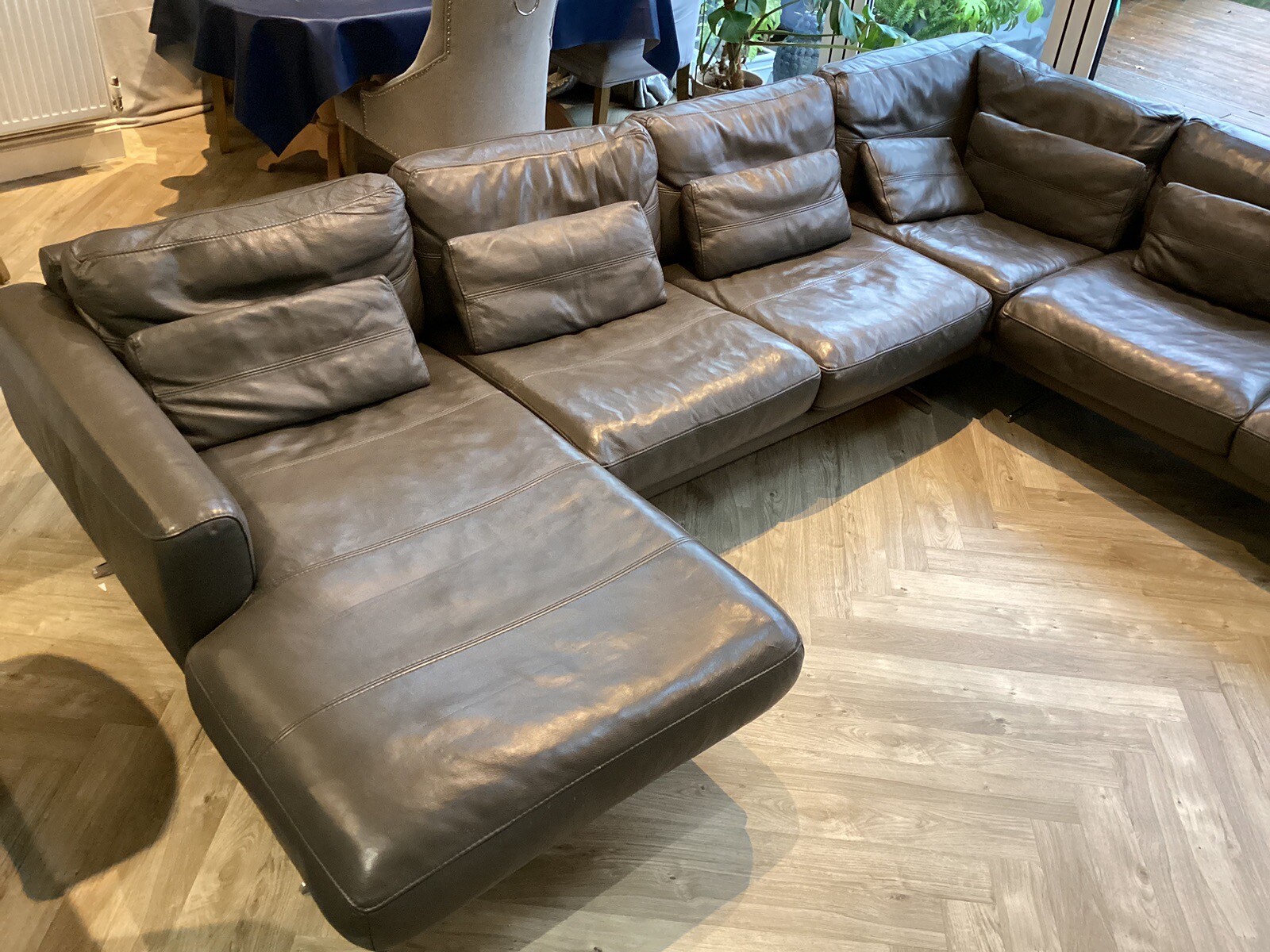 Large grey leather corner suite 5/6 seat sofa with Chaise Lounge eBay