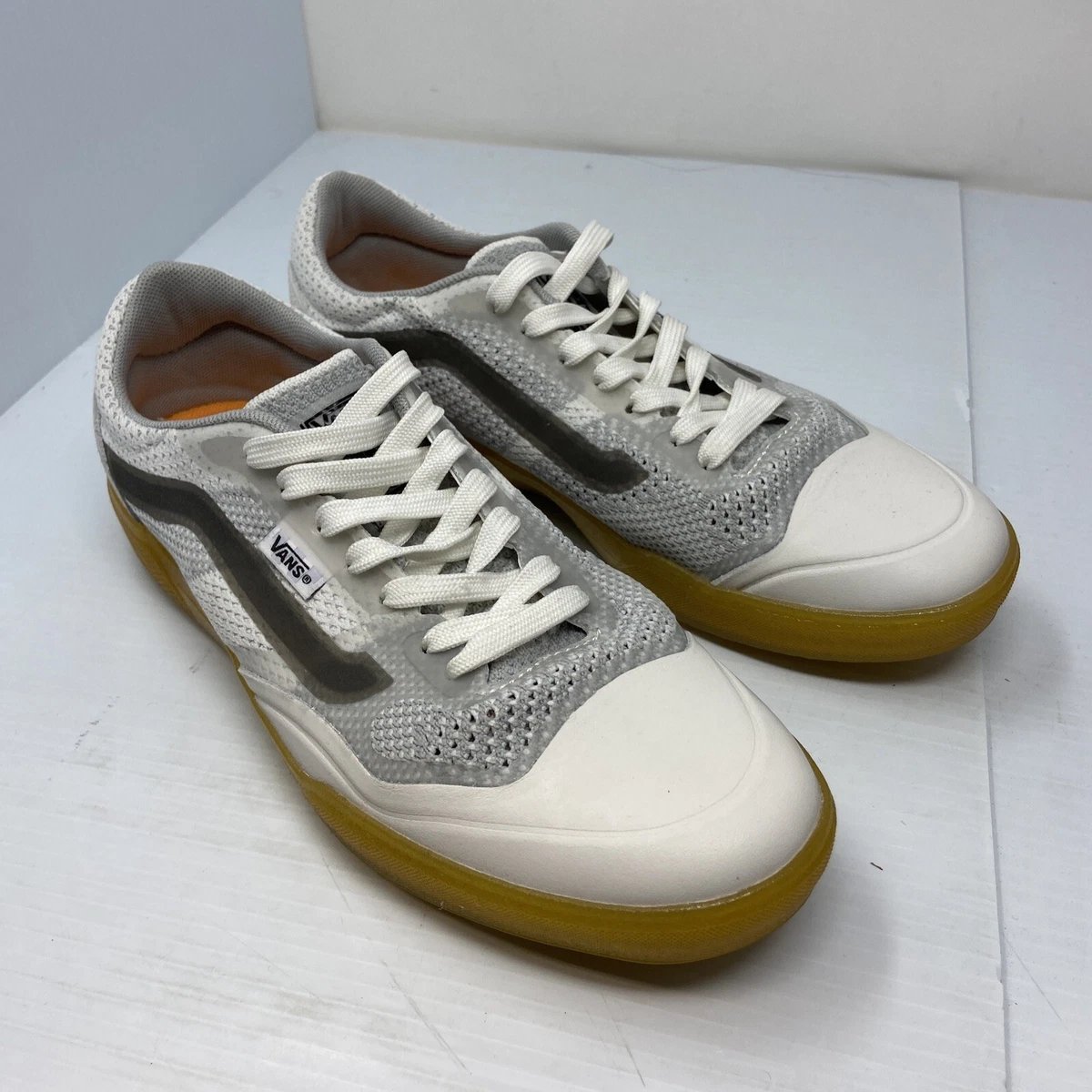 Vans AVE Knit White Leather Gum Sole MSRP 120 Size 7.5