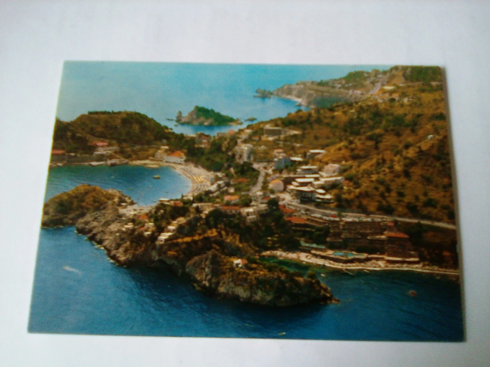Foto 1 di 2