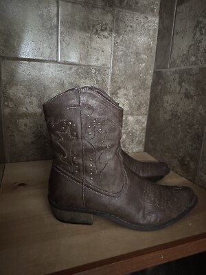 COCONUTS by MATISSE RIFLE WESTERN BROWN BOOTIE SOFT SHELL, Women s Size 8