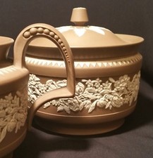 1700s TEA POT english porcelain jasperware staffordshire wilson vtg art pottery