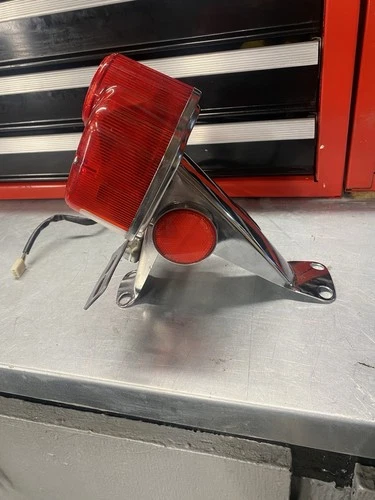 LAMP ASSY, REAR COMBINATION *{K; FROM 39000-28825-999}*