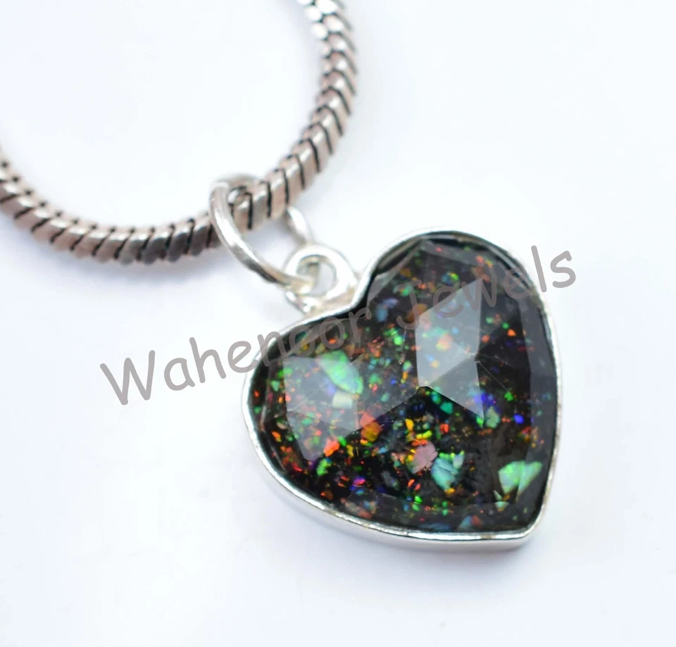 Lindo pingente de prata esterlina 925 opala fogo preta formato coração 11,90 quilates 15 mm - Imagem 4 de 4