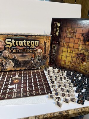 Stratego The Lord of the Rings Trilogy Edition Board Game 2004 - 100% Complete