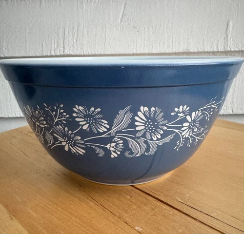 Vintage Pyrex Colonial Mist Blue and White Ceramic Mixing Bowl 1.5L  #402