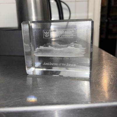 Royal Caribbean Cruises ''Anthem of the Seas'' Kristall Blockglas Award Boxed