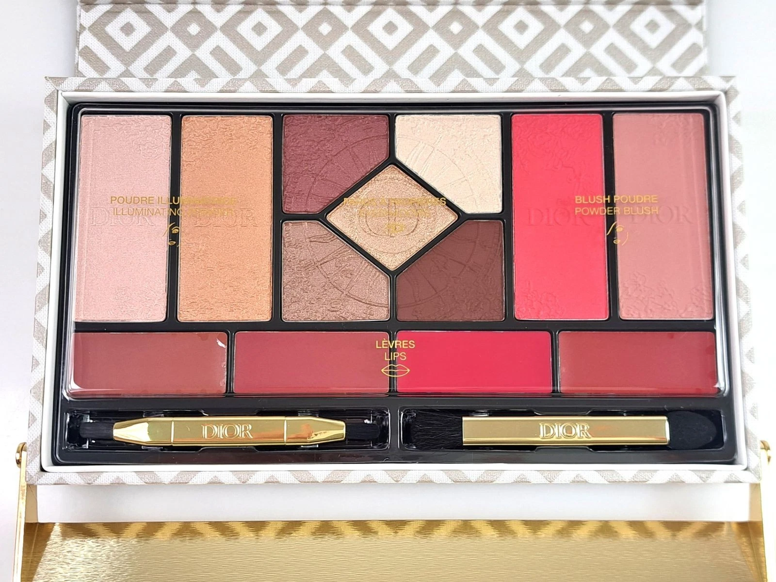 Dior Eclan Couture Multi-Use Palette 2024 Christmas Coffret Limited jp - Picture 2 of 9
