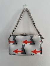 BORSA A TRACOLLA PRADA VITELLO DAINO CATENA CONIGLIO Borsa a mano modello fre...