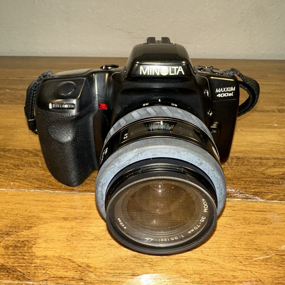 Minolta Maxxum 400si Black 35-70mm Auto Focus SLR Film Camera with Af Zoom  Lens