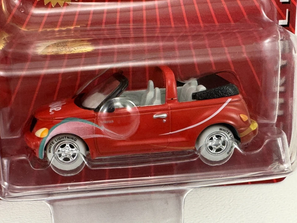 Johnny White Lightning Coca Cola 1999 Chrysler PT Cruiser Real Wheels Tin Box - Image 4 of 4