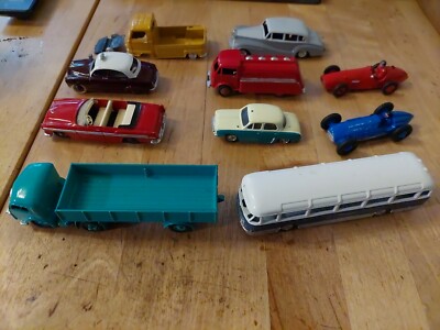 4 pneus Dinky Toys 14/6 noirs striés pour vos voitures miniatures Dinky GB