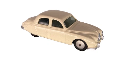 VINTAGE CORGI TOYS 1/43 JAGUAR  MADE IN ENGLAND