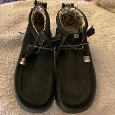 Hey Dude Women's Black Wendy peak hi-rise Round Toe, Solid, Lace Accents