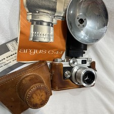 Vintage 35mm Argus C-44 Camera w/ Leather Case, Manual, Flash Attachment  Bulbs