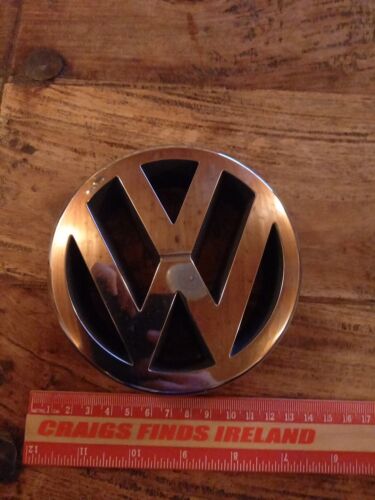 Genuine VW POLO BORA Front grille emblem badge 1J5853601A 1j5853601 - Picture 1 of 4
