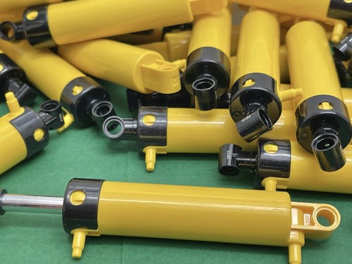 LEGO Technic Pneumatic Cylinder V2, 19467c01, From John Deere 948L-II Skidder - Picture 6 of 12