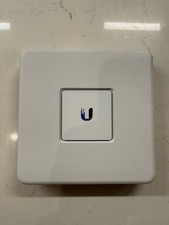 Ubiquiti UniFi Security Gateway USG White, in perfect condition