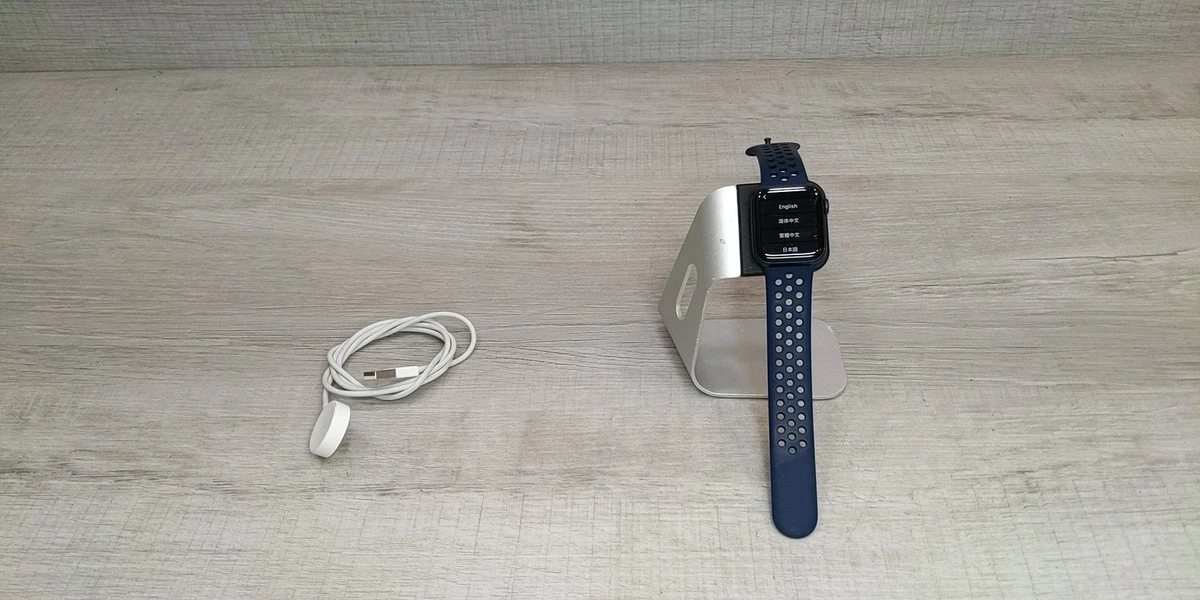 Apple Watch Series 6 (GPS) 40mm Blue Aluminum Case with Deep Navy