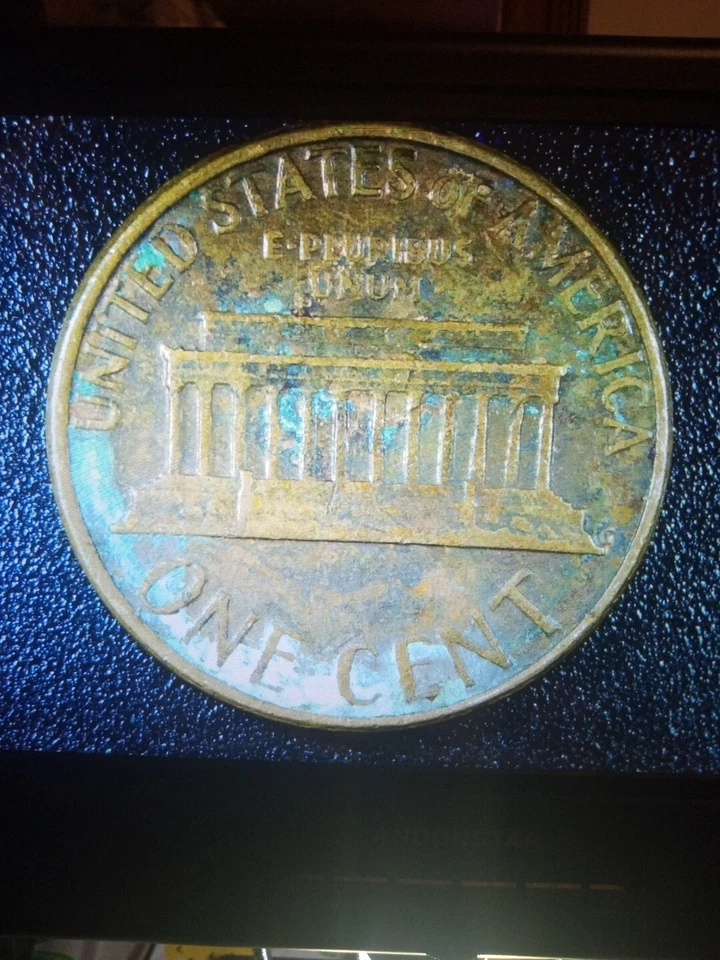 United States 1 Cent Error Coin Lincoln Memorial Penny 1979 D (SOLID D) - Image 2 of 2