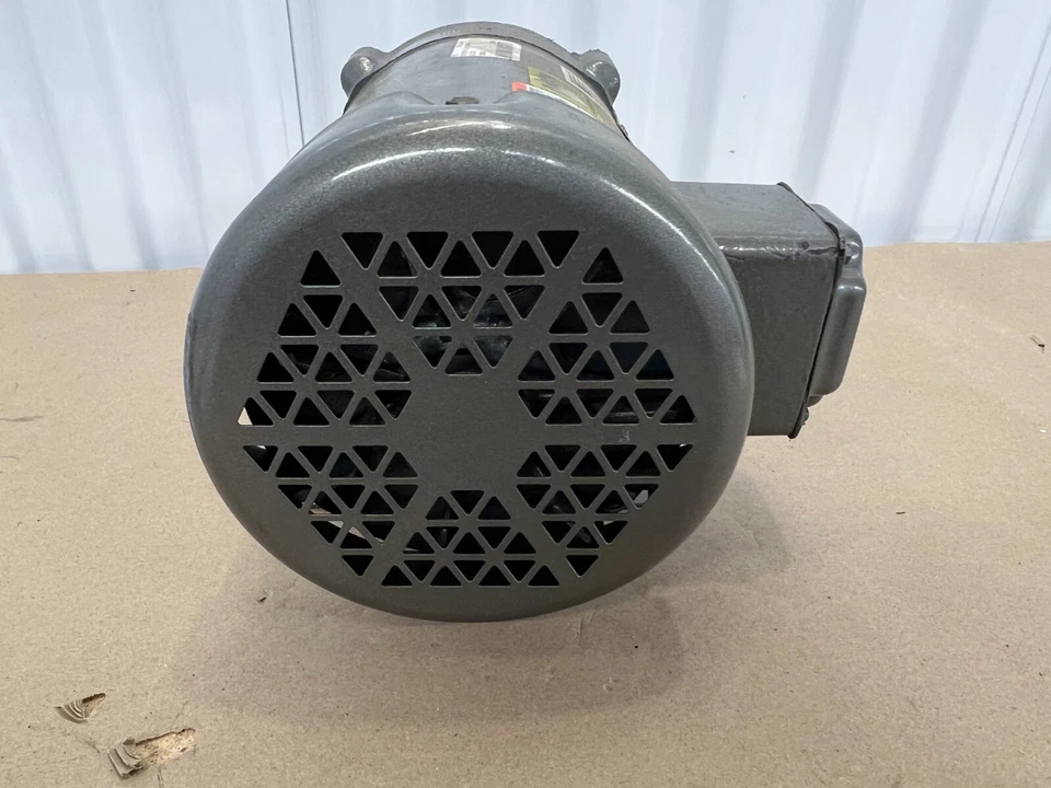Baldor CM8539, 1/2 HP Industrial Motor, 230/460 V, 2.4/1.2 A, 1140 RPM, 3 Phase - Image 3 of 4