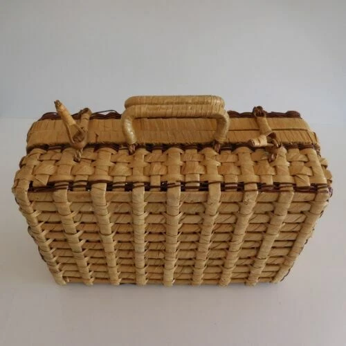 Panier du XXe siècle et récents en bois