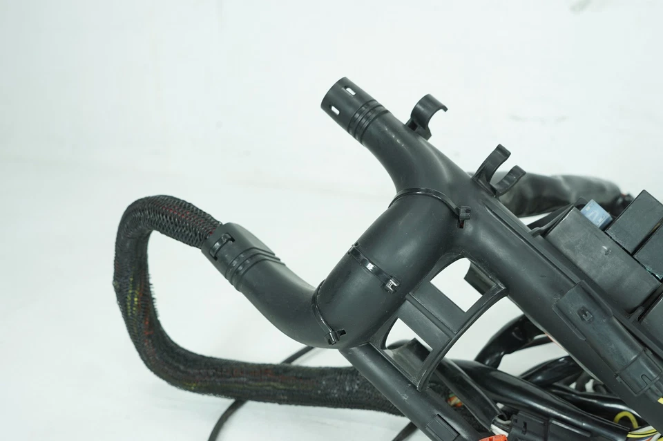 2007 Harley-Davidson Sportster XL883 OEM Main Wire Wiring Harness Loom 70181-07 - Image 4 of 4