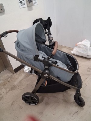 Child Car Black Baby Stroller Brand New Used No Box Great Condition