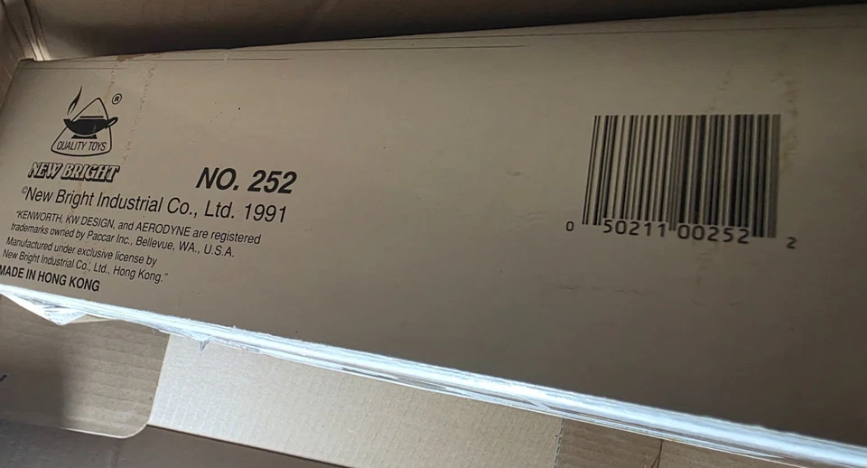 Kenworth Golden Wing Nuevo Control de empuñadura de pistola brillante con semirremolque Foto 3 de 4