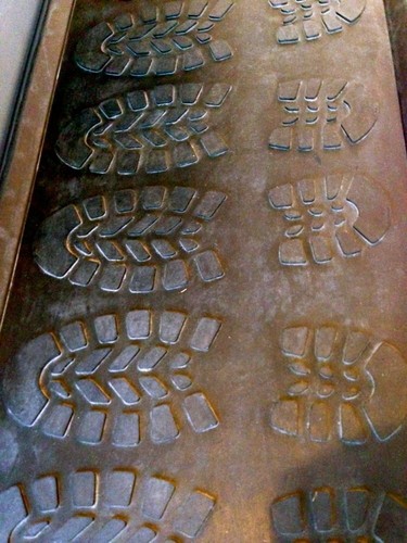 Ablage für Schuhe+Stiefel, Schuhablage, Stiefelschale Schmutz Schale, Schuhregal - Bild 3 von 10